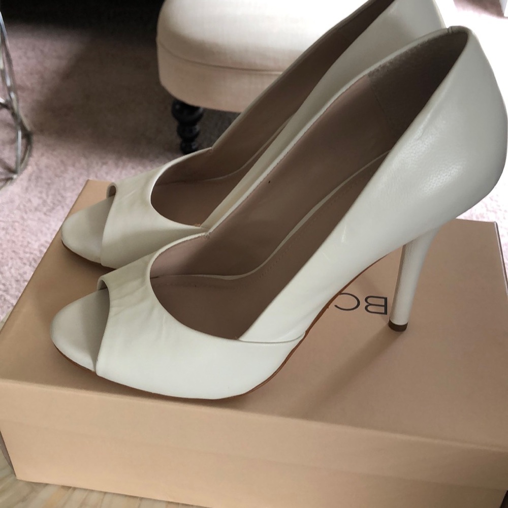 BCBGeneration White Heel